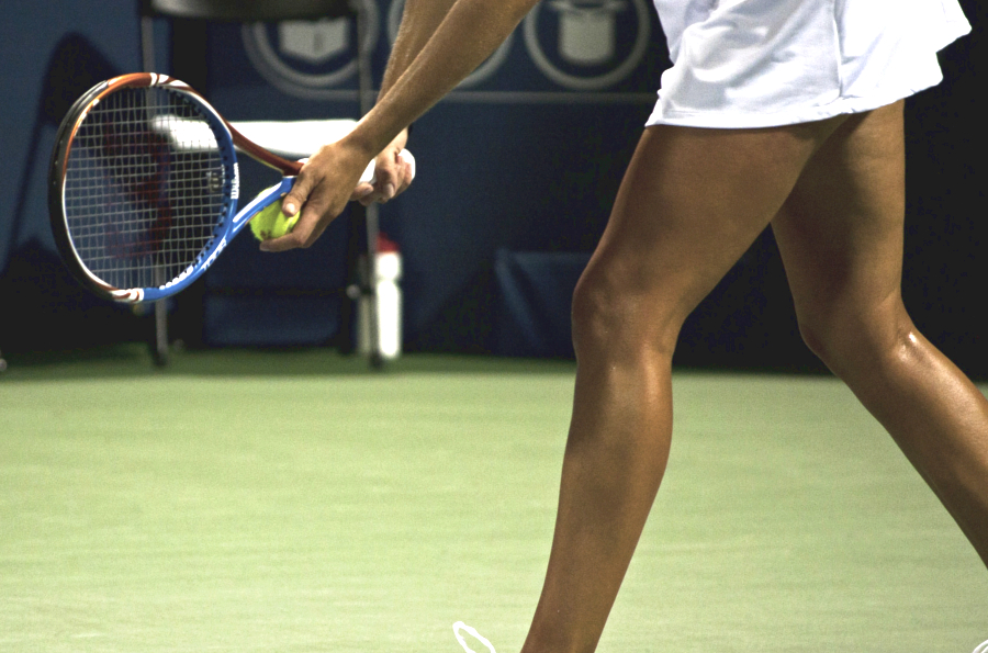 tenis serve woman